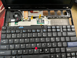 Disassembly: removing the keyboard